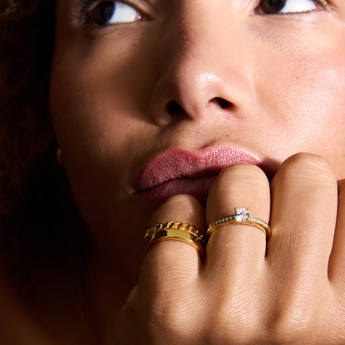 Diamond Solitaire Ring - IZOLIA